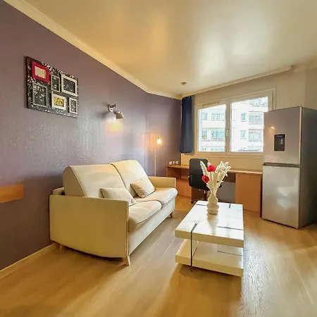 2p Balcon Proche La Defense Arena Parking Gratuit * Courbevoie